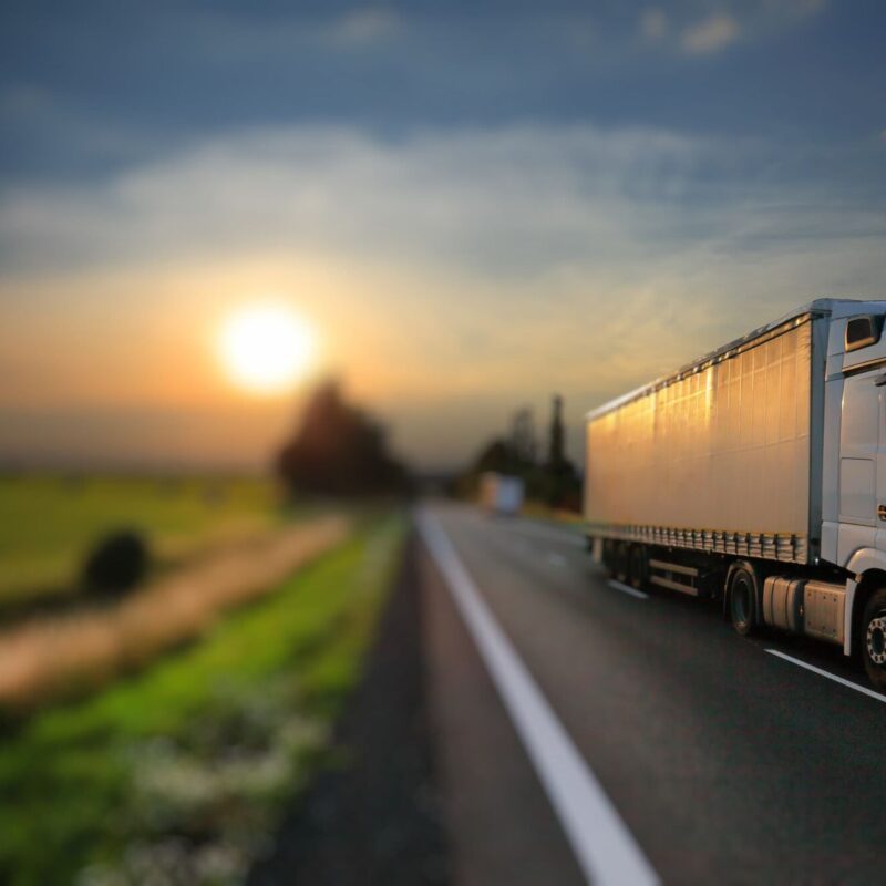 CAMION TRANSPORT LIVRAISON 800X800 | FA LOGISTICS Nos solutions de transports de marchandises en Île-de-France et dans le Grand-Est Illkirch-Graffenstaden 0