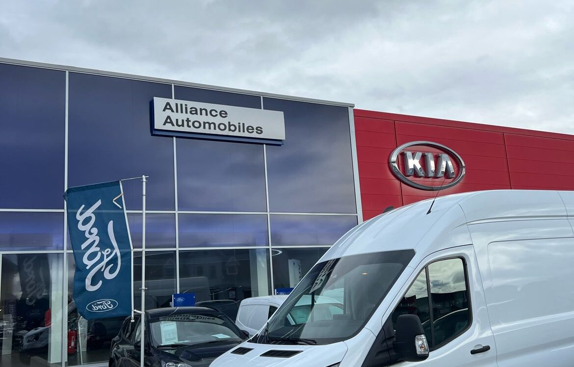 FA LOGISTICS POST 1170X750 | FA LOGISTICS FA Logistics célèbre l’arrivée de son 50e véhicule électrique dans sa flotte de transport Saverne